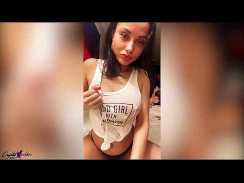 ❤️ Vollbusige hübsche Frau wichst ihre Muschi und streichelt ihre riesigen Titten in einem nassen T-Shirt ❤ Sex video bei de.sextoysformen.xyz